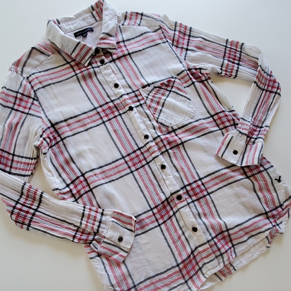 American Eagle Button Down Size Medium - image 1